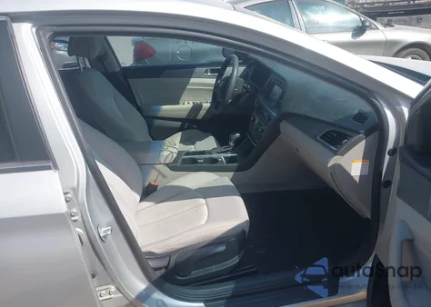 2017 Hyundai Sonata Hybrid Se from USA, damaged, VIN KMHE24L14HA056908